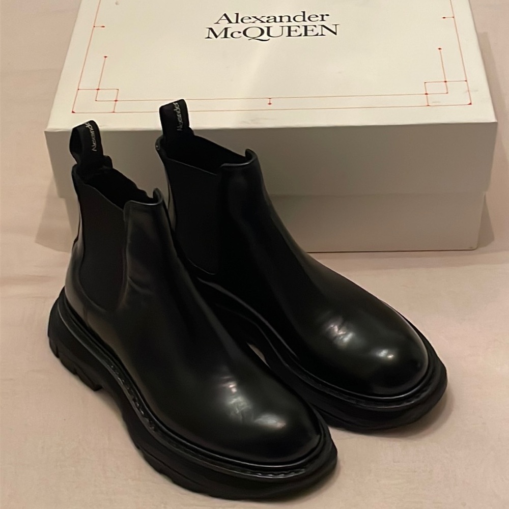 Alexander McQueen Chelsea Boots size 39